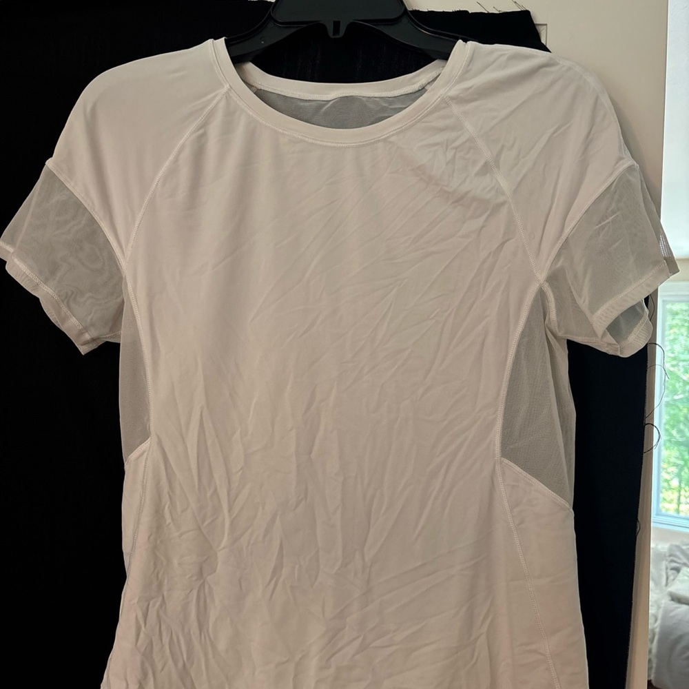 Lululemon Athletica White Mesh Short Sleeve Top